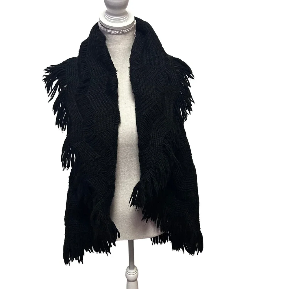 Sioni‎ Black Crochet Fringe Shawl Wrap Scarf Women's S/M Wool